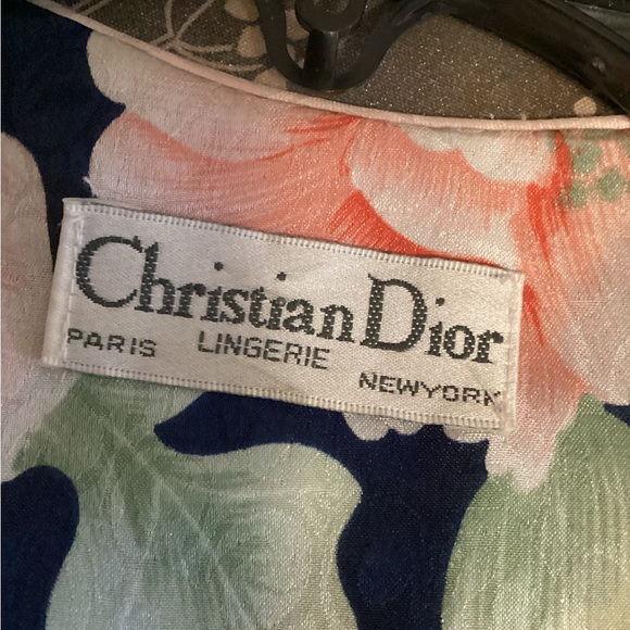 CHRISTIAN DIOR  LINGERIE NIGHT SHIRT SZ S - Picture 5 of 9